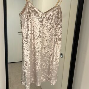 Velvet mini soft pink/silver dress